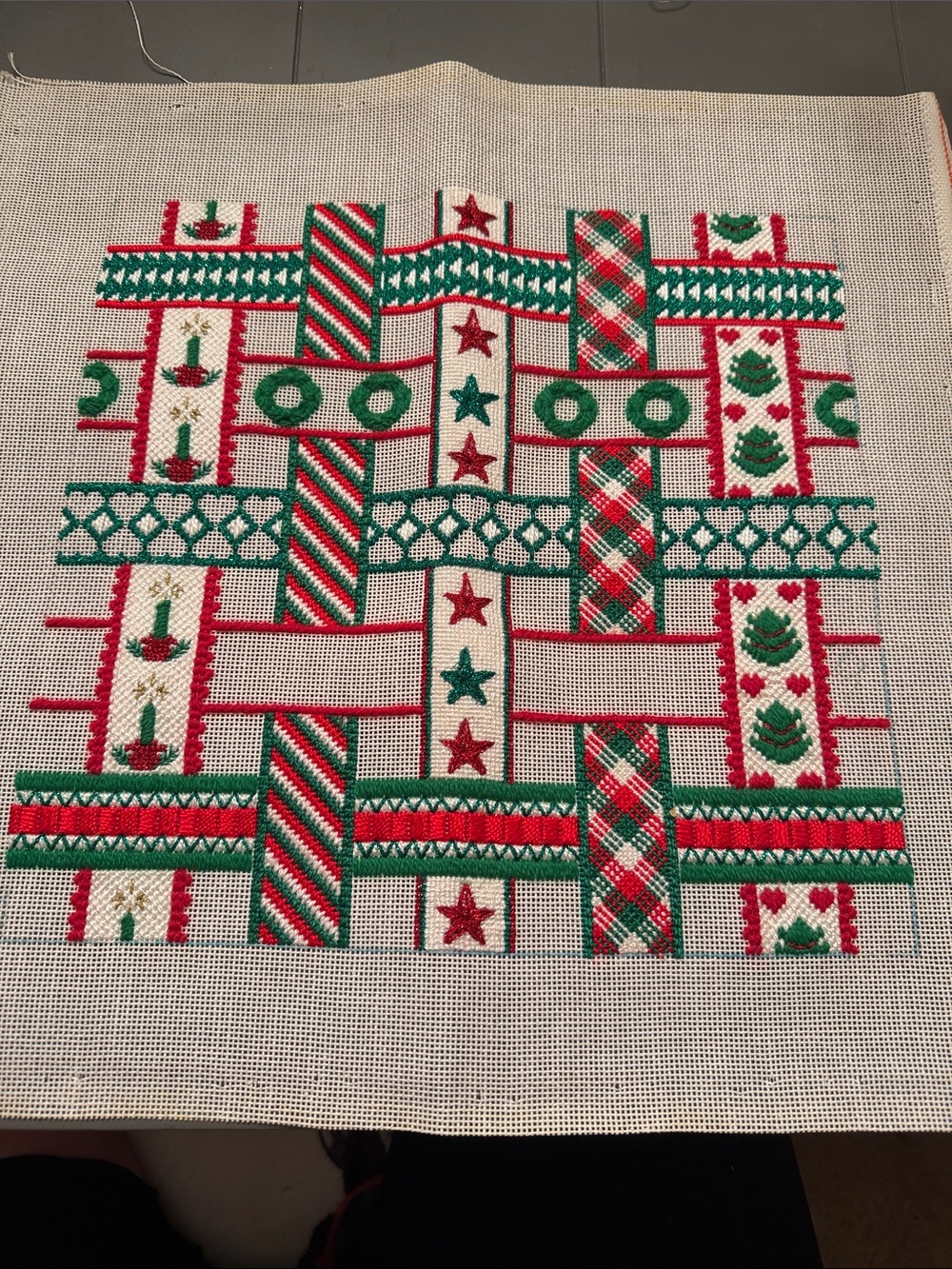 “Christmas Ribbons" byCreative Needle, needlepoint on hand painted canvas 🐈‍⬛